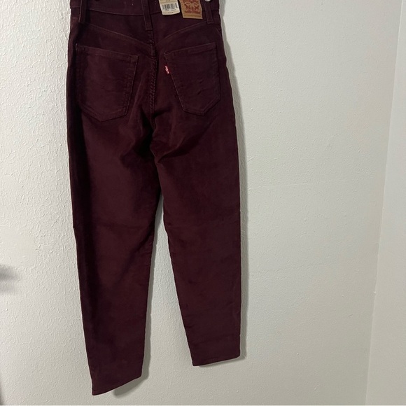Levi’s Women’s NWT High Waisted Mom Corduroy Jeans Decadent Chocolate Size 27x27 - Picture 4 of 10